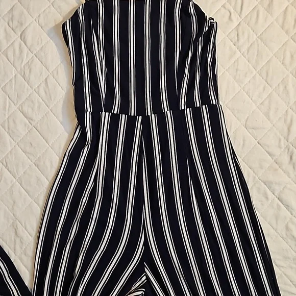 Ambiance size small cropped romper - Picture 2 of 6